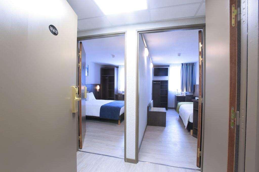 Brit Hotel Calais Quarto foto